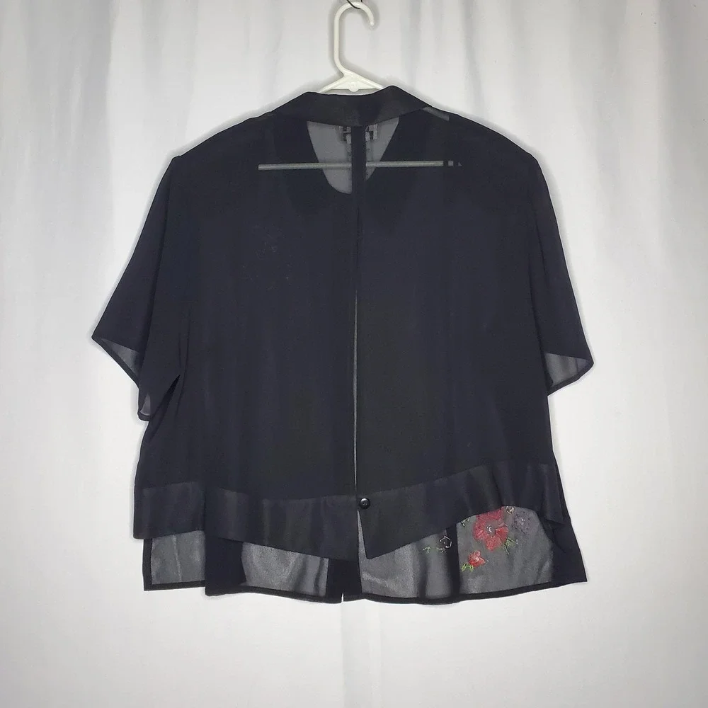 Karin Stevens Top Women 24W Black Sheer Open Back Short Sleeve Beaded Flower 90s - Picture 2 of 11